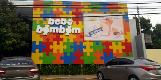 Bebê Bombom Creche